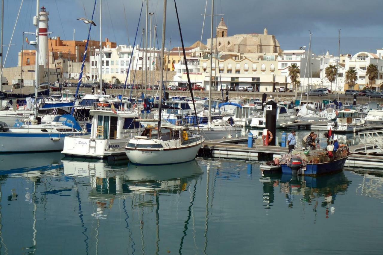 Gatu Premium Villa Aramburu, " Preferente Mayores De 25 Anos Y Familias " El Puerto de Santa Maria Exterior photo